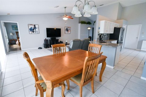 Villa ou maison à vendre à Bradenton, Floride: 3 chambres, 139.91 m2 № 2430759 - photo 6