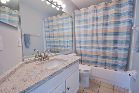 Villa ou maison à vendre à Bradenton, Floride: 3 chambres, 139.91 m2 № 2430759 - photo 13