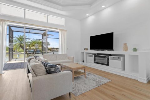 Villa ou maison à vendre à Port Charlotte, Floride: 3 chambres, 206.34 m2 № 2148463 - photo 8