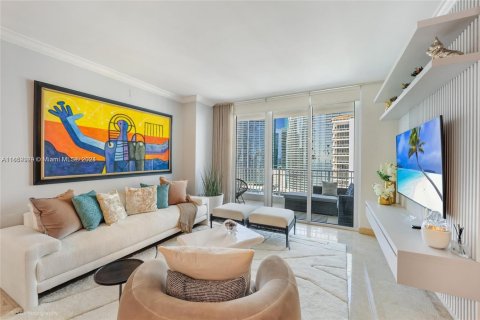 Снять в аренду кондоминиум в Майами, Флорида 3 спальни, 139.35м2, № 1958620 - фото 3