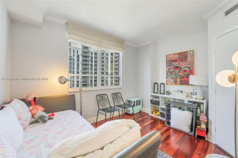 Снять в аренду кондоминиум в Майами, Флорида 3 спальни, 139.35м2, № 1958620 - фото 8