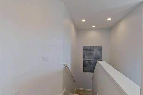 Casa en venta en Howey-in-the-Hills, Florida, 4 dormitorios, 282.24 m2 № 1895137 - foto 19