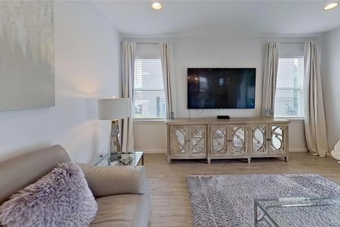 Casa en venta en Howey-in-the-Hills, Florida, 4 dormitorios, 282.24 m2 № 1895137 - foto 5