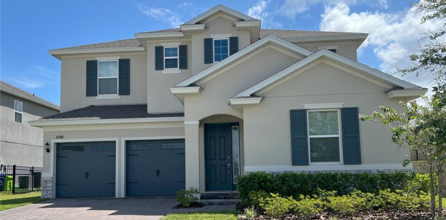 Casa en Howey-in-the-Hills, Florida 4 dormitorios, 282.24 m2 № 1895137