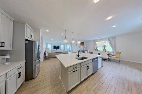 Casa en venta en Howey-in-the-Hills, Florida, 4 dormitorios, 282.24 m2 № 1895137 - foto 10