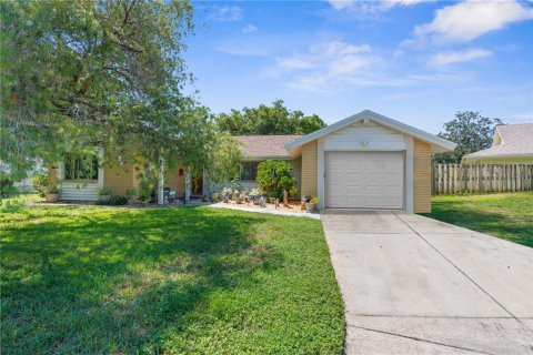 Casa en venta en Hudson, Florida, 2 dormitorios, 123.93 m2 № 1900954 - foto 1