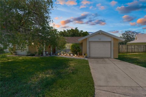 Casa en venta en Hudson, Florida, 2 dormitorios, 123.93 m2 № 1900954 - foto 2