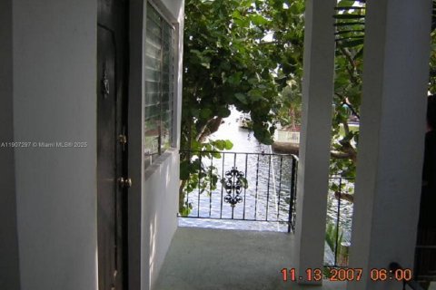 Apartamento en alquiler en North Miami, Florida, 1 dormitorio, 65.96 m2 № 1963859 - foto 5