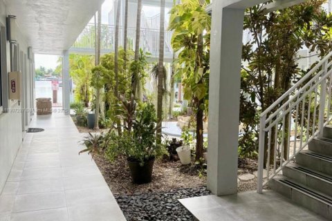 Apartamento en alquiler en North Miami, Florida, 1 dormitorio, 65.96 m2 № 1963859 - foto 11