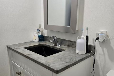 Copropriété à louer à Saint Petersburg, Floride: 1 chambre, 59.46 m2 № 2103461 - photo 12