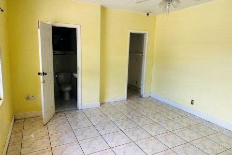 Appartement à louer à Lake Worth, Floride: 3 chambres, 115.94 m2 № 2270175 - photo 5