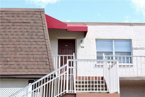 Condo in Tampa, Florida, 1 bedroom № 2231541 - photo 3