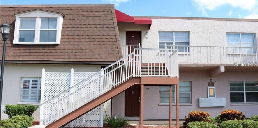 Condo in Tampa, Florida, 1 bedroom № 2231541