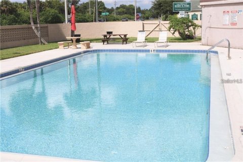 Condo in Tampa, Florida, 1 bedroom № 2231541 - photo 6