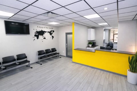 Commercial property in Orlando, Florida 381.83 sq.m. № 2222493 - photo 3