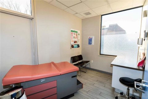 Commercial property in Orlando, Florida 381.83 sq.m. № 2222493 - photo 6
