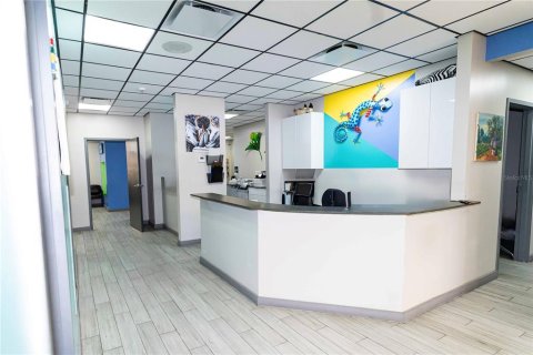 Commercial property in Orlando, Florida 381.83 sq.m. № 2222493 - photo 5