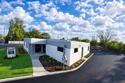 Commercial property in Orlando, Florida 381.83 sq.m. № 2222493