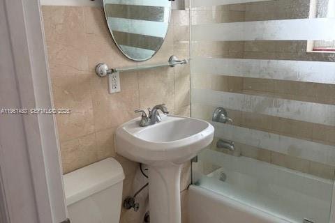 Copropriété à louer à Miami Beach, Floride: 1 chambre, 43.39 m2 № 2023379 - photo 10