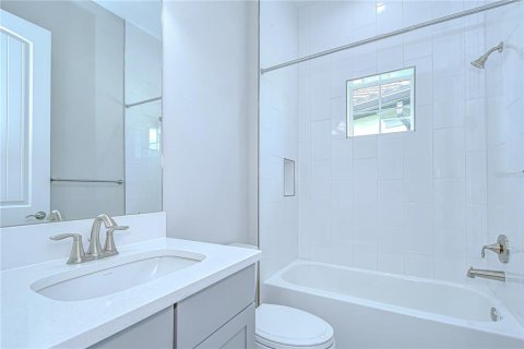 Casa en venta en Riverview, Florida, 5 dormitorios, 409.79 m2 № 1904829 - foto 23