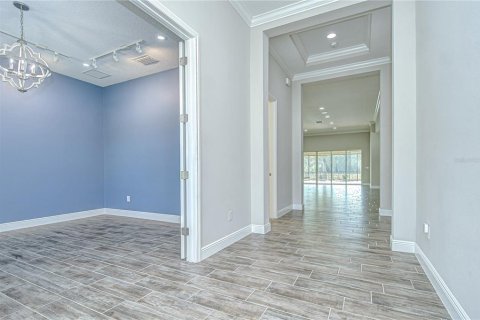 House in Riverview, Florida 5 bedrooms, 409.79 sq.m. № 1904829 - photo 6