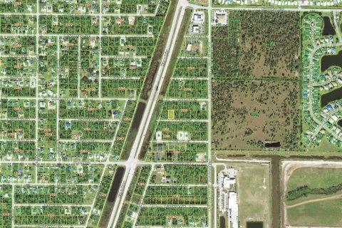 Terrain à vendre à Punta Gorda, Floride № 2159224 - photo 4
