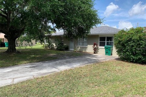 Villa ou maison à Winter Garden, Floride 4 chambres, 120.77 m2 № 2321313