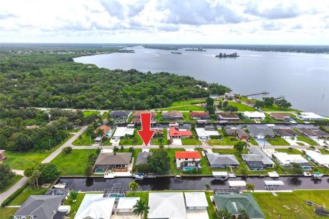 Villa ou maison à North Fort Myers, Floride 3 chambres, 204.48 m2 № 2319190