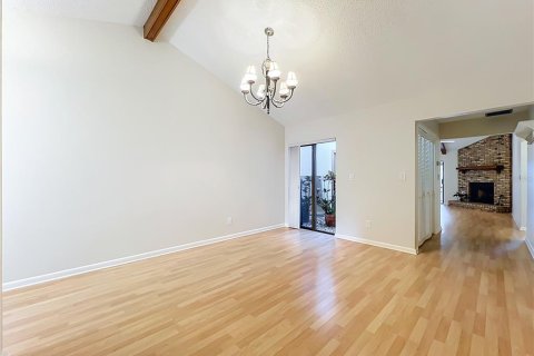 Condo in Winter Park, Florida, 2 bedrooms  № 2381283 - photo 8