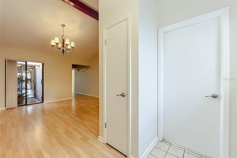 Condo in Winter Park, Florida, 2 bedrooms  № 2381283 - photo 3