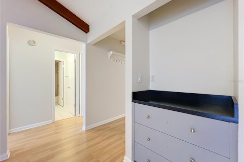 Condo in Winter Park, Florida, 2 bedrooms  № 2381283 - photo 19