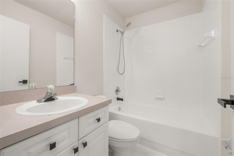 Touwnhouse à louer à Davenport, Floride: 3 chambres, 165.74 m2 № 2108540 - photo 20
