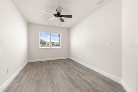 Touwnhouse à louer à Davenport, Floride: 3 chambres, 165.74 m2 № 2108540 - photo 21