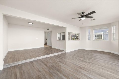 Touwnhouse à louer à Davenport, Floride: 3 chambres, 165.74 m2 № 2108540 - photo 13