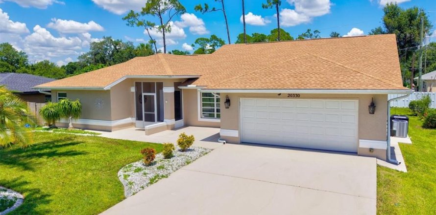 Casa en Port Charlotte, Florida 3 dormitorios, 191.94 m2 № 1918621