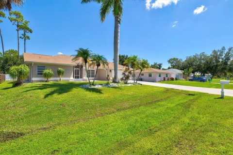 Casa en venta en Port Charlotte, Florida, 3 dormitorios, 191.94 m2 № 1918621 - foto 5