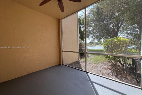 Condominio en venta en Miami, Florida, 1 dormitorio, 64.38 m2 № 2030775 - foto 23