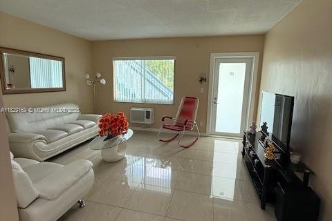Condominio en venta en Miami Gardens, Florida, 1 dormitorio, 53.79 m2 № 1816320 - foto 28