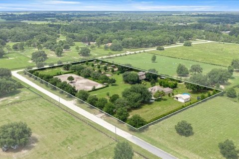 House in Morriston, Florida 3 bedrooms, 223.8 sq.m. № 2258390 - photo 3
