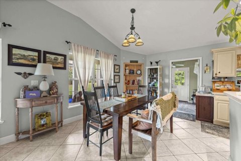 House in Morriston, Florida 3 bedrooms, 223.8 sq.m. № 2258390 - photo 17