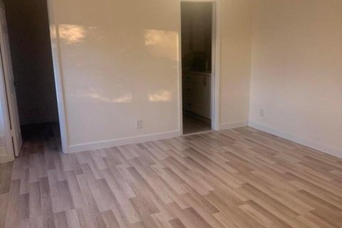 Touwnhouse à vendre à Delray Beach, Floride: 2 chambres, 128.58 m2 № 2402386 - photo 13