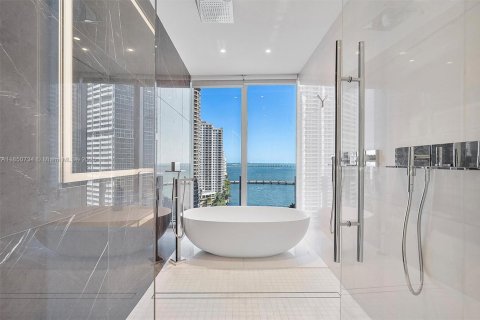 Copropriété à louer à Miami, Floride: 4 chambres, 328.5 m2 № 1855177 - photo 16