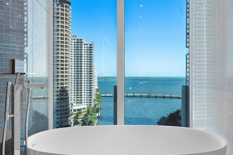 Copropriété à louer à Miami, Floride: 4 chambres, 328.5 m2 № 1855177 - photo 17