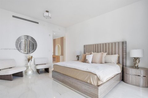 Copropriété à louer à Miami, Floride: 4 chambres, 328.5 m2 № 1855177 - photo 10