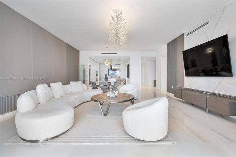 Copropriété à louer à Miami, Floride: 4 chambres, 328.5 m2 № 1855177 - photo 26