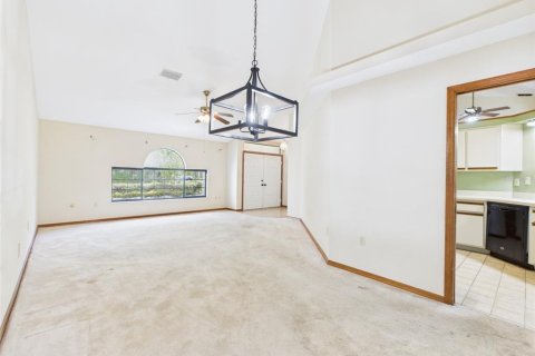House in Homosassa, Florida 3 bedrooms, 212.75 sq.m. № 1844580 - photo 5