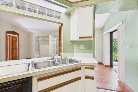 House in Homosassa, Florida 3 bedrooms, 212.75 sq.m. № 1844580 - photo 11