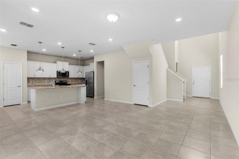 Casa en venta en Davenport, Florida, 5 dormitorios, 250.84 m2 № 1778827 - foto 10