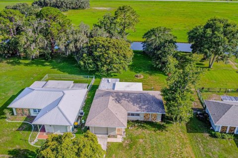 Villa ou maison à vendre à Sebring, Floride: 2 chambres, 112.6 m2 № 2226320 - photo 5