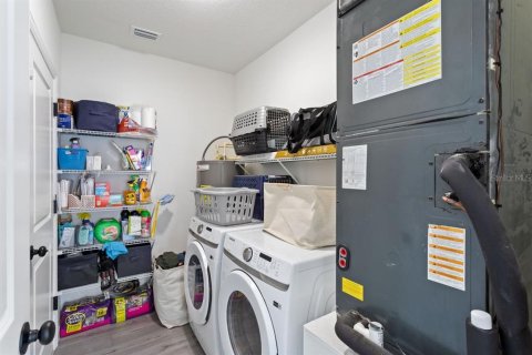 Купить виллу или дом в Юстис, Флорида 8 комнат, 111.58м2, № 2113577 - фото 14